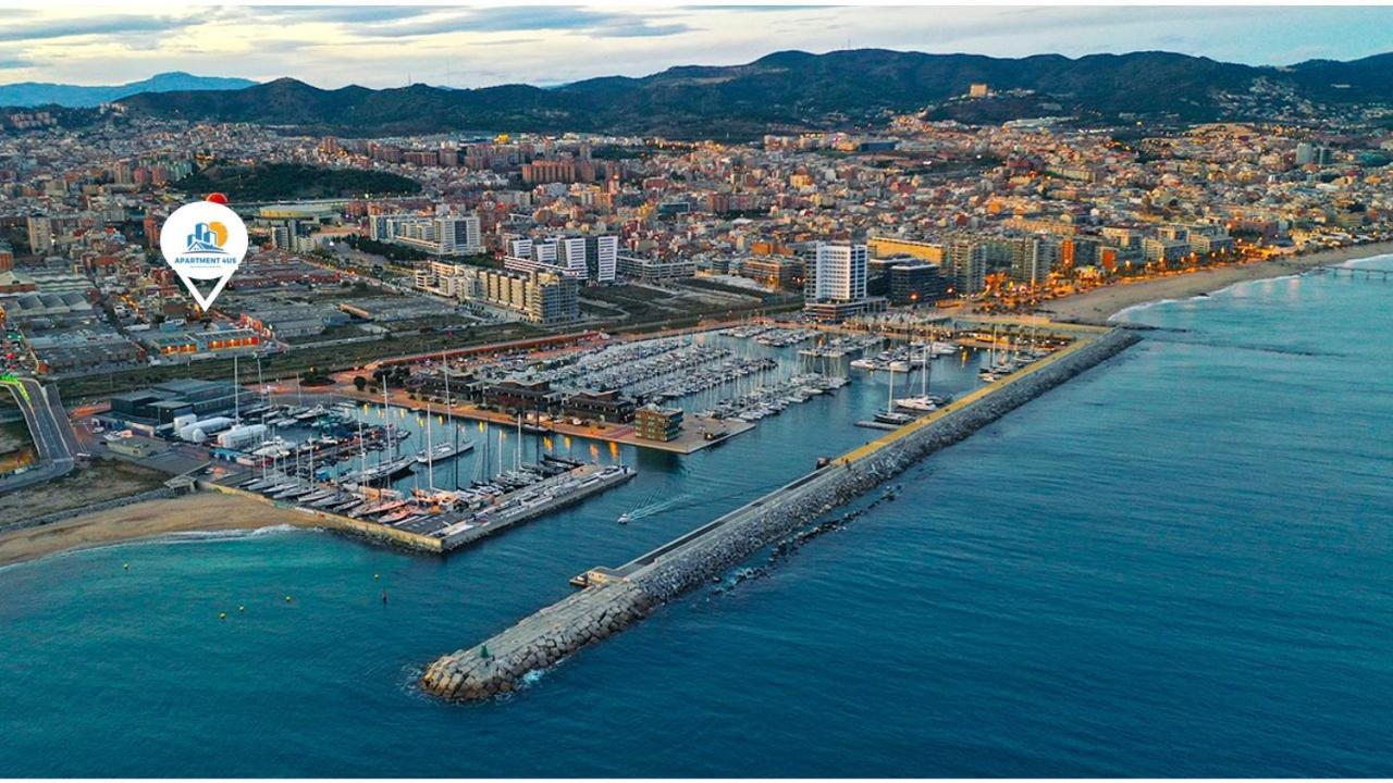 Ap4Us B1 - Apartment For Us - Sightseeing & Beach Near To Barcelona Badalona Kültér fotó